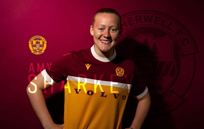 Amy Sharkey completes loan move