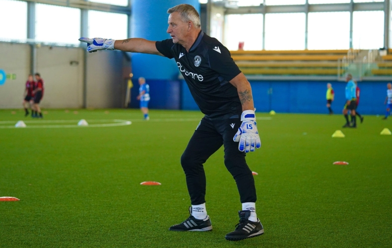 Walking footballers continue Premiership campaign