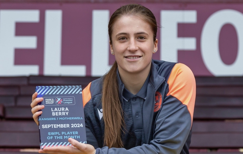 Laura Berry awarded SWPL September Player of the Month